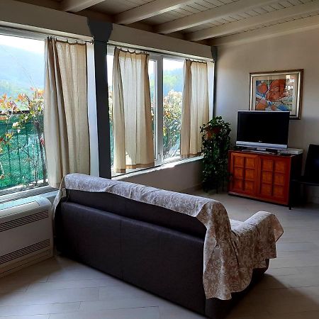 La Casa Dei 5 Castelli Apartment เอาล์ลา ภายนอก รูปภาพ